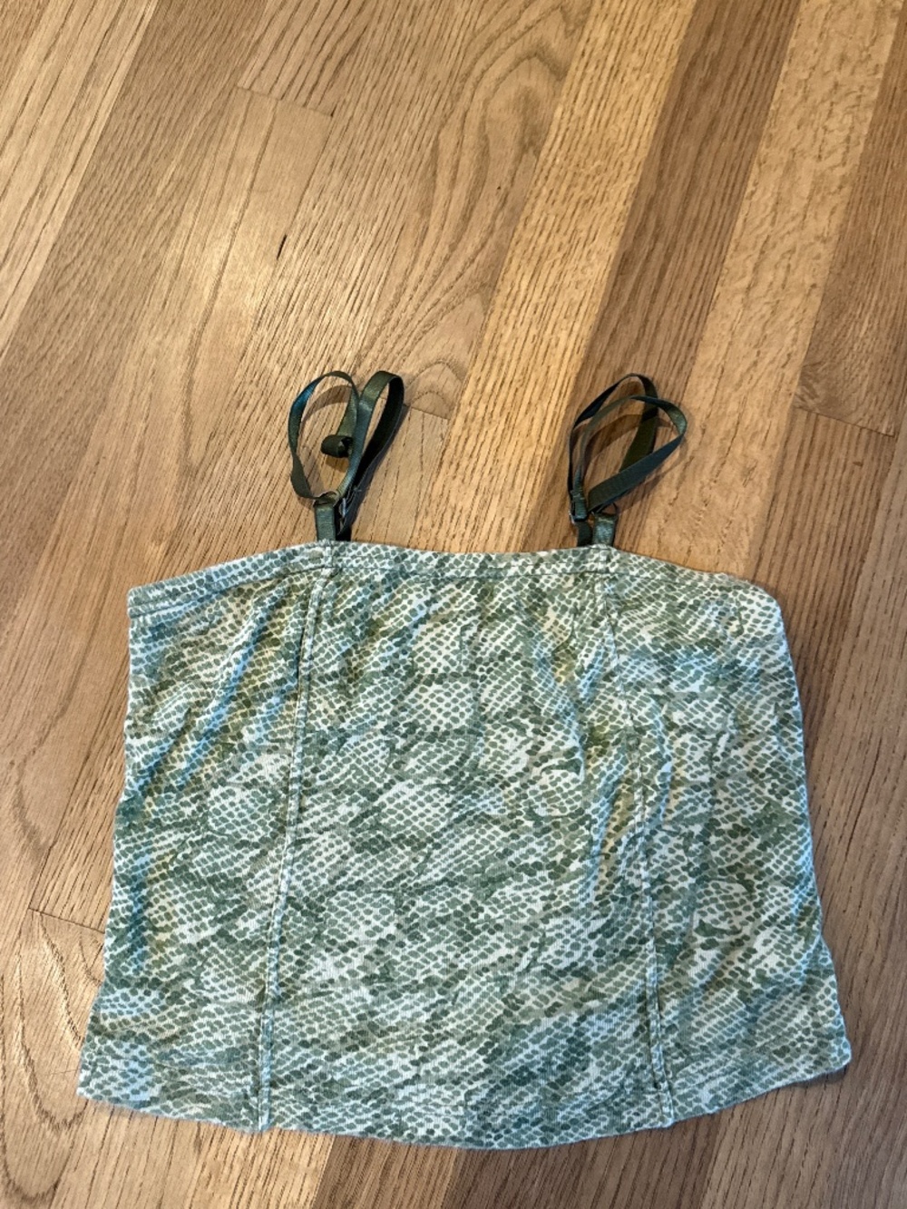 Cropped tank top